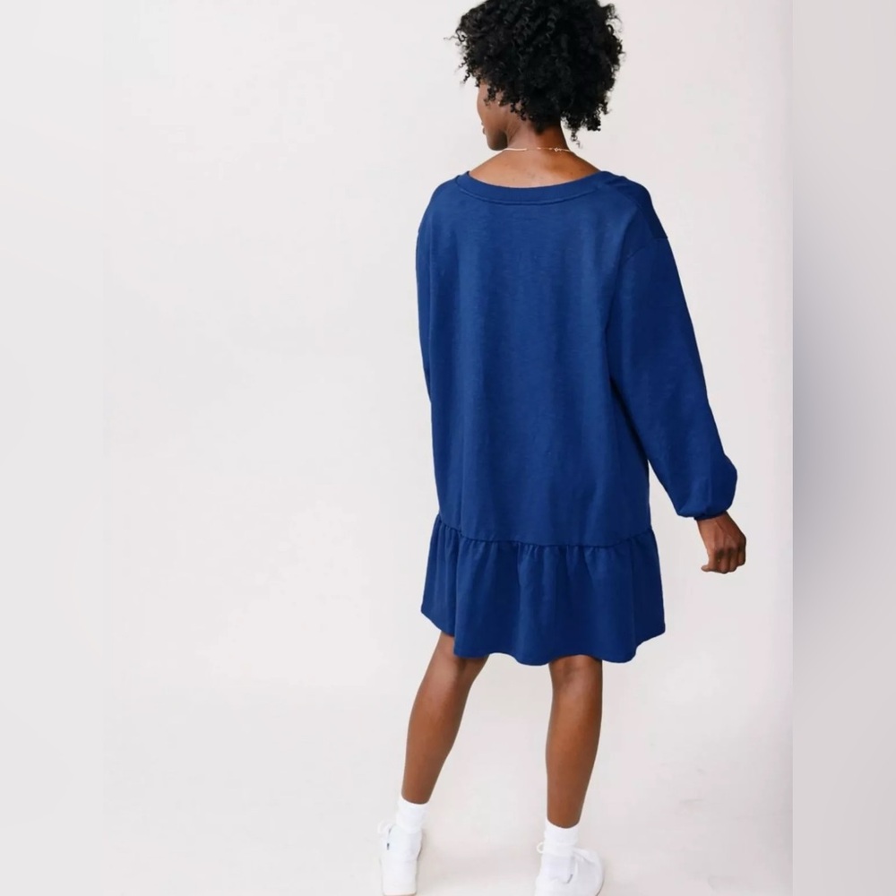 Able Meredith blue flounce dress. Size large Loose fit.